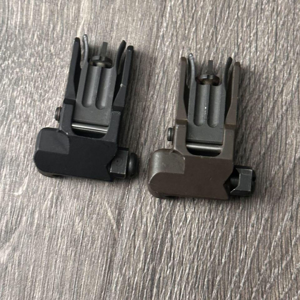 Image 1 - Knight’s Armament Iron Sights 