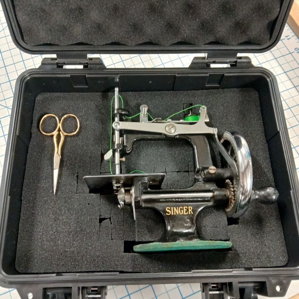 Image 1 - Kit/Uniform sewing