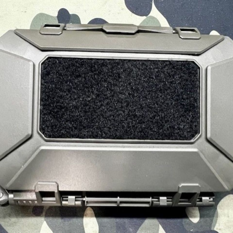 Image 1 - Thyrm Darkvault Comms