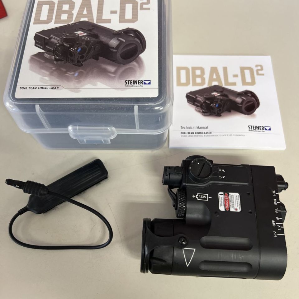 Image 1 - Like new Steiner DBAL D2