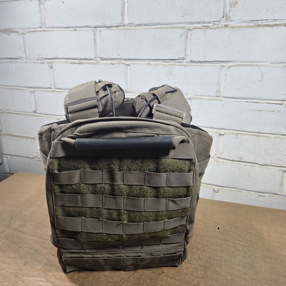 Image 4 - Crye CAGE Plate Carrier Medium