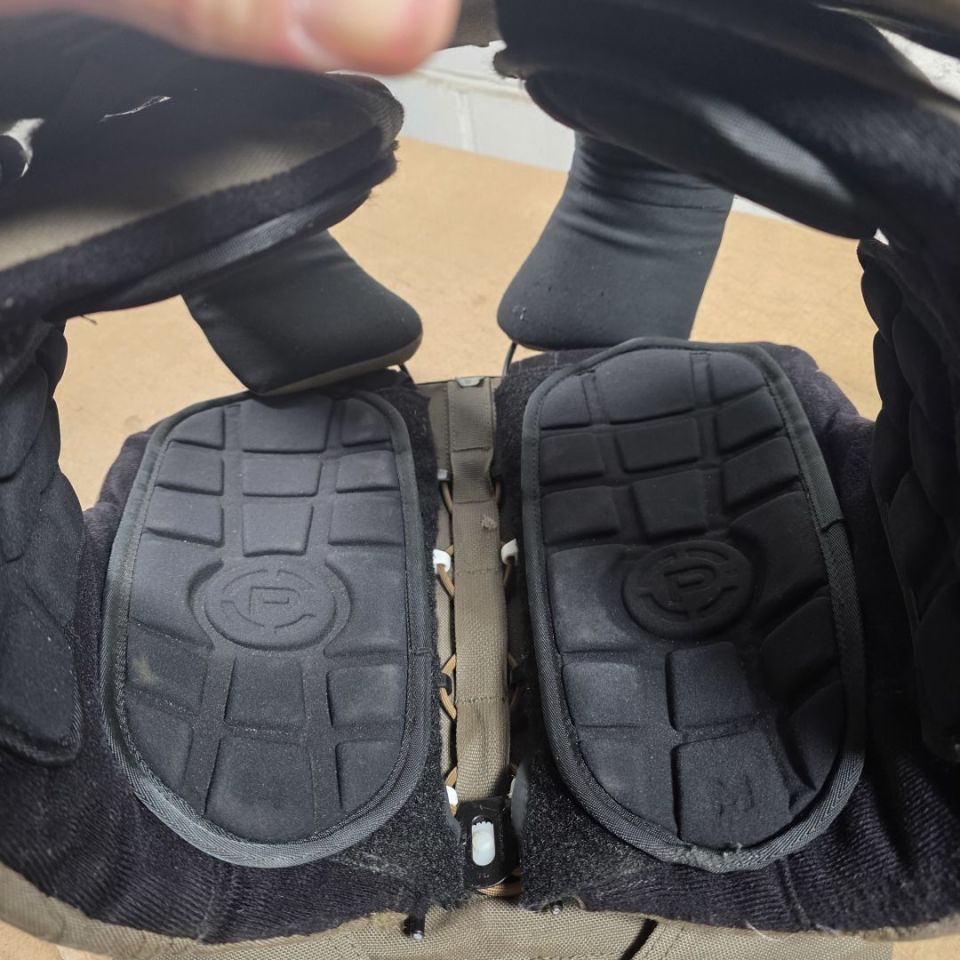 Image 5 - Crye CAGE Plate Carrier Medium