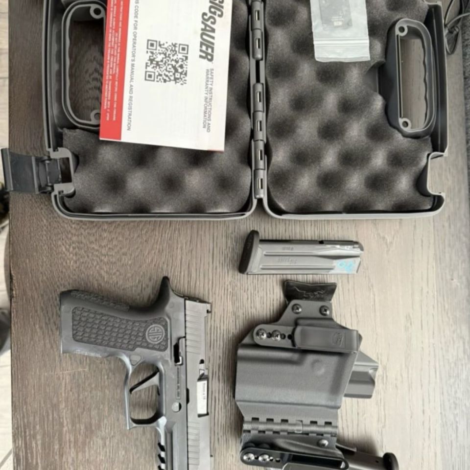 Image 3 - P320 XCompact