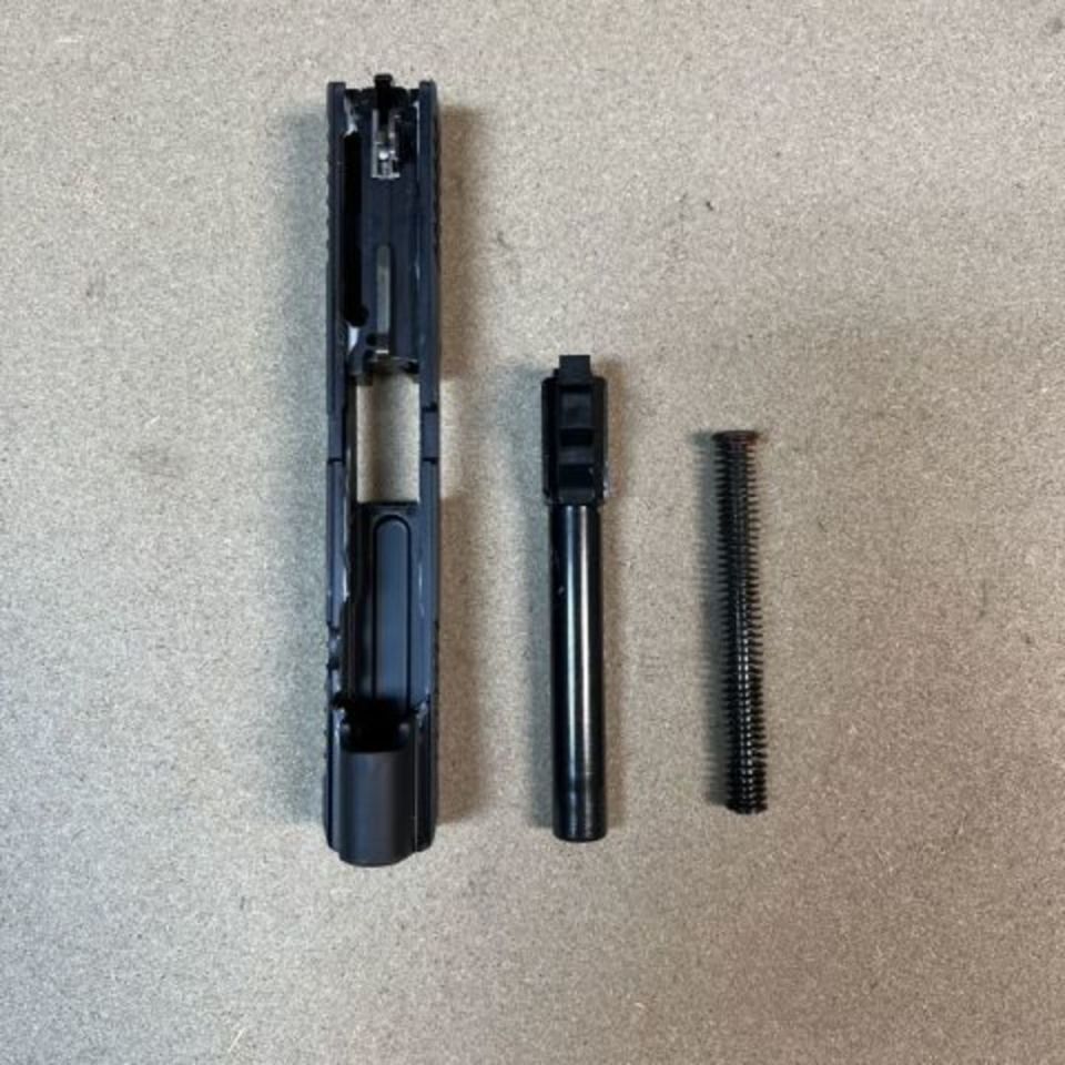 Image 3 - *ACTIVE* SIG OEM P320 Full 4.7