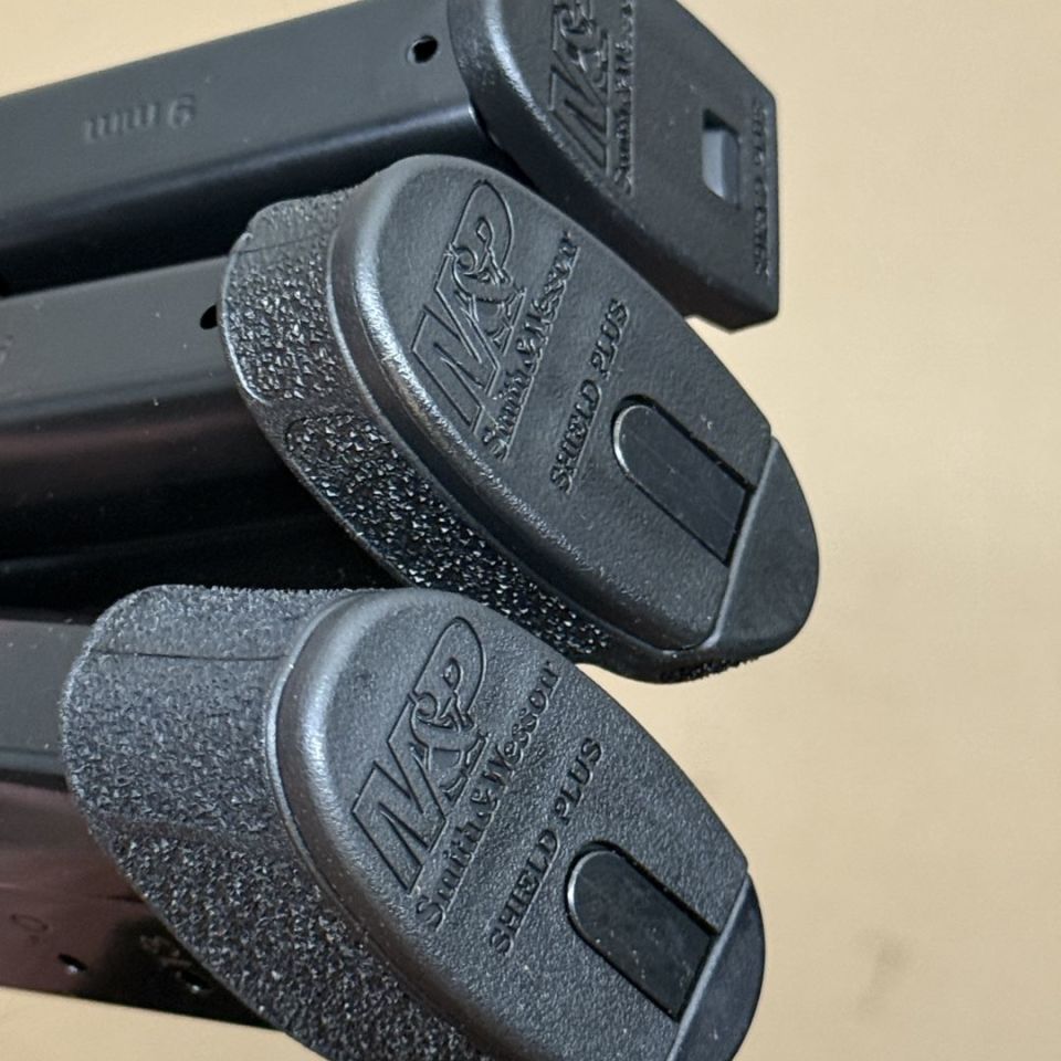 Image 2 - *ACTIVE* S&W Shield + Mag Magazine Lot