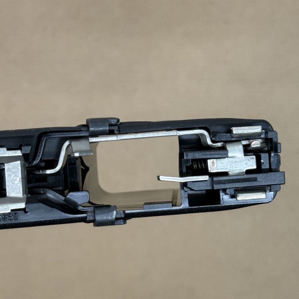 Image 4 - *ACTIVE* Glock 17 GEN 5 Lower Frame, grip