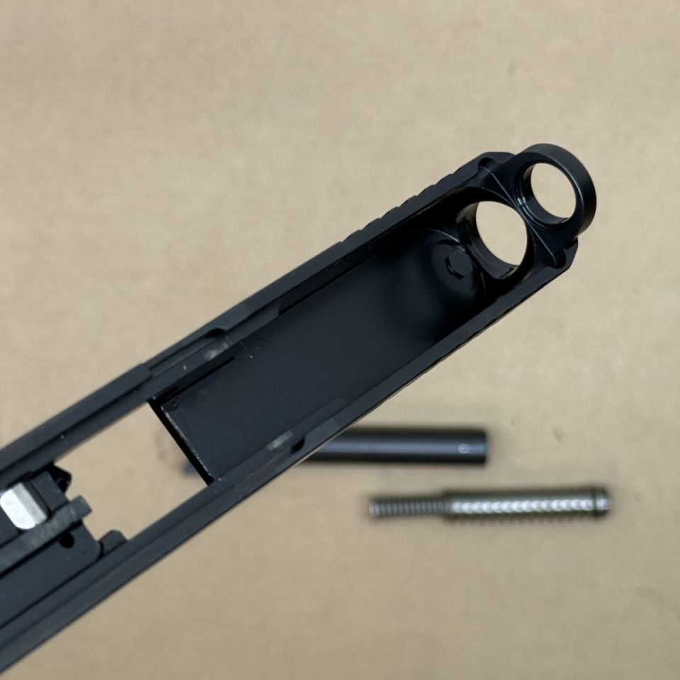 Image 3 - *ACTIVE* Glock 17 GEN 5 Slide