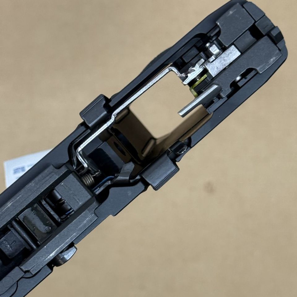 Image 3 - *ACTIVE* S&W M2.0 METAL Lower Frame, grip