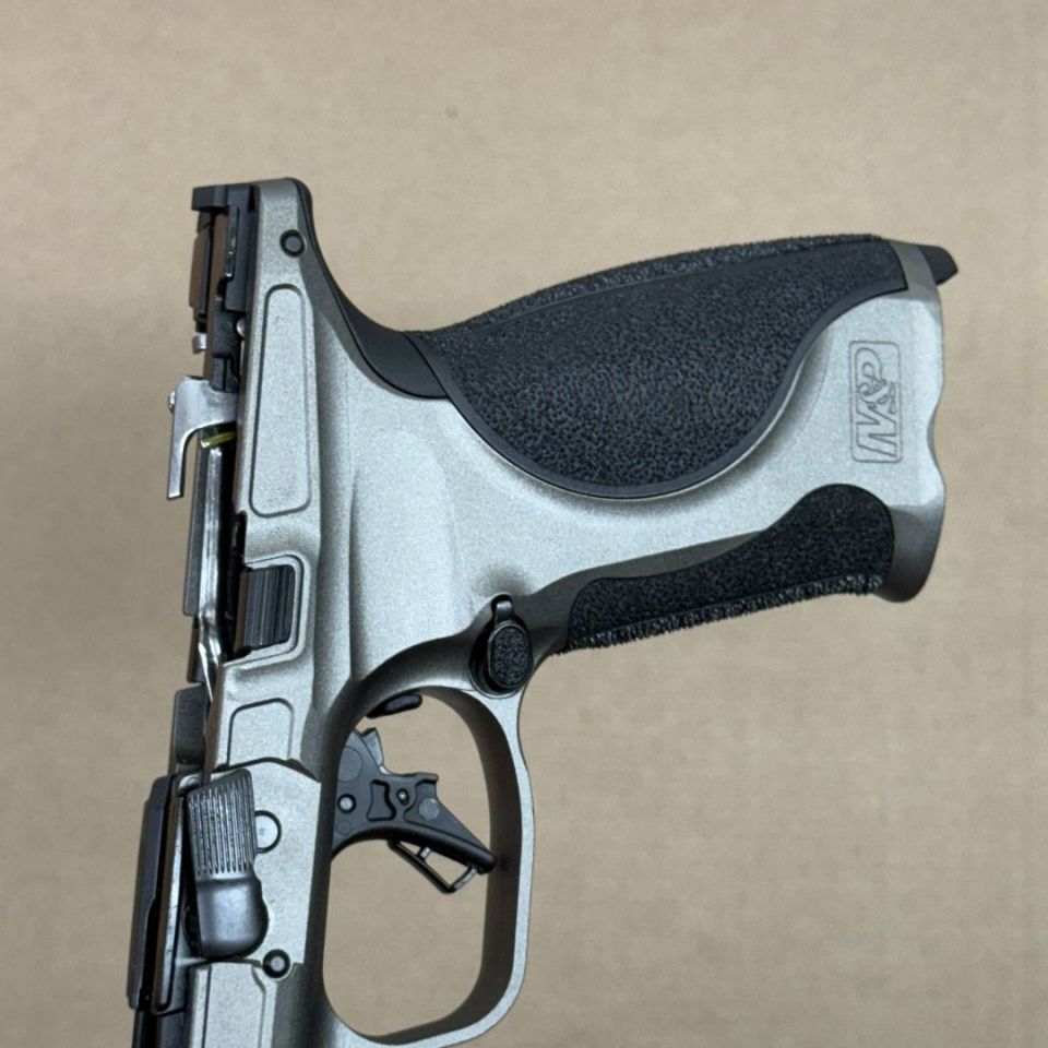 Image 4 - *ACTIVE* Smith and Wesson Full Size Metal Lower Frame, grip