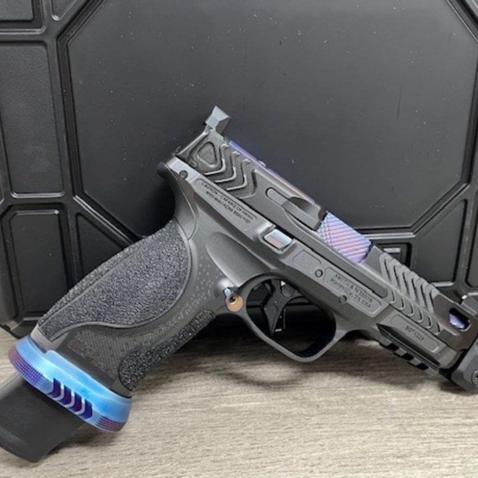 Image 5 - S&W M&P9 METAL Spec Series V 9mm Pistol w/ Compensator & 23-Rd Mags