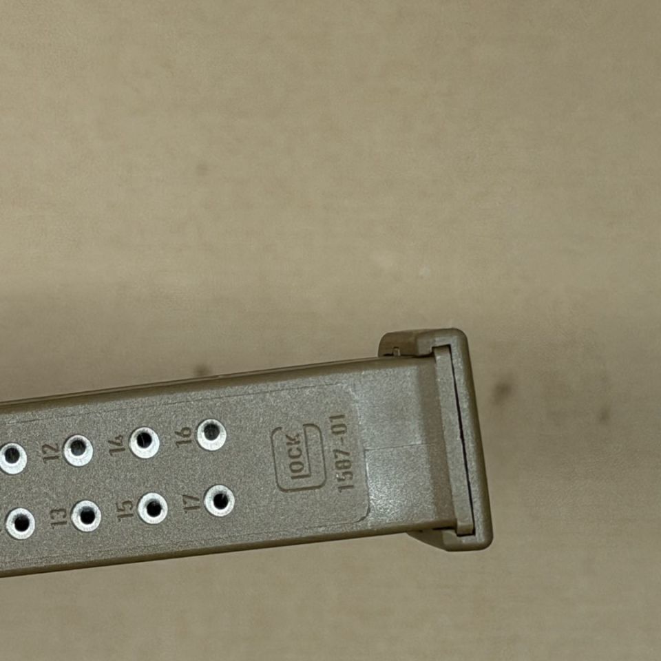 Image 3 - *ACTIVE* Glock 17 FDE G5 Mag