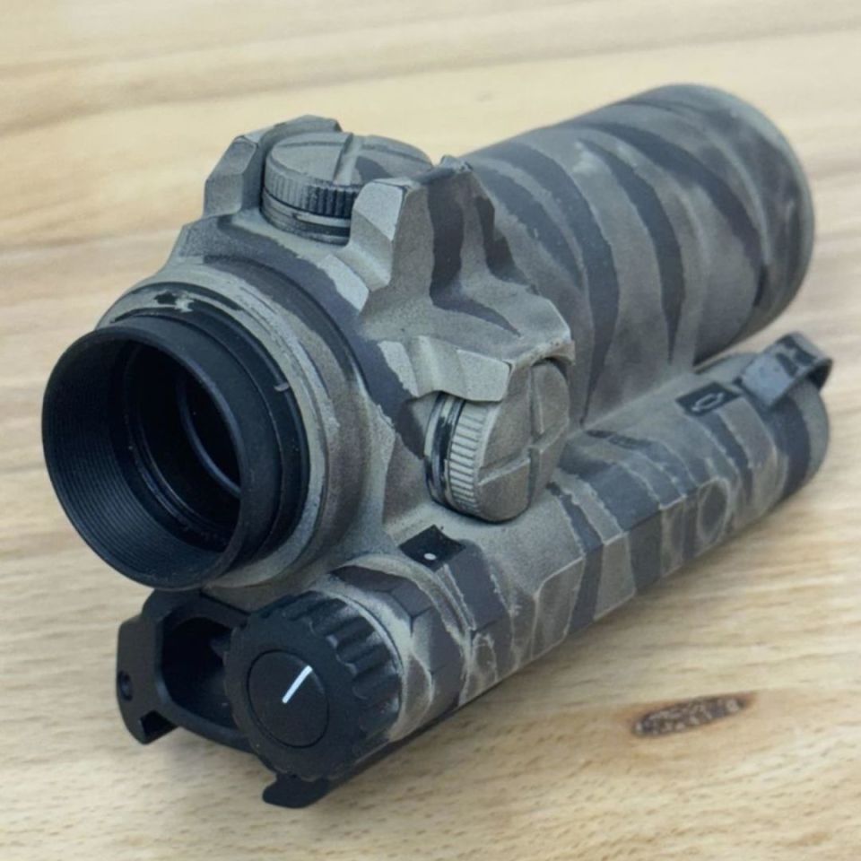 Image 4 - CompM4s w/ Scalarworks Mount