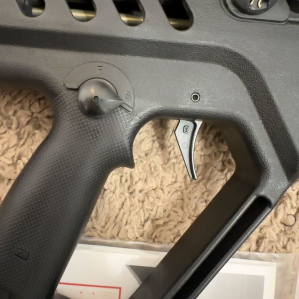 Image 3 - IWI Tavor SAR 