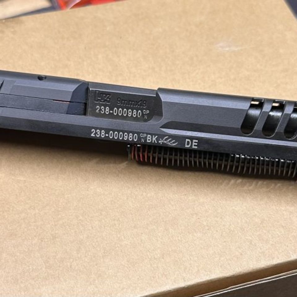 Image 2 - HK VP9 long slide