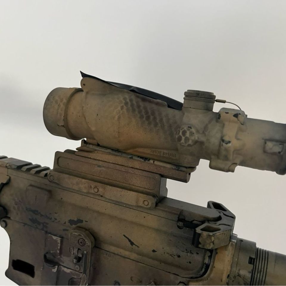 Image 2 - ACOG 4x32 red crosshair