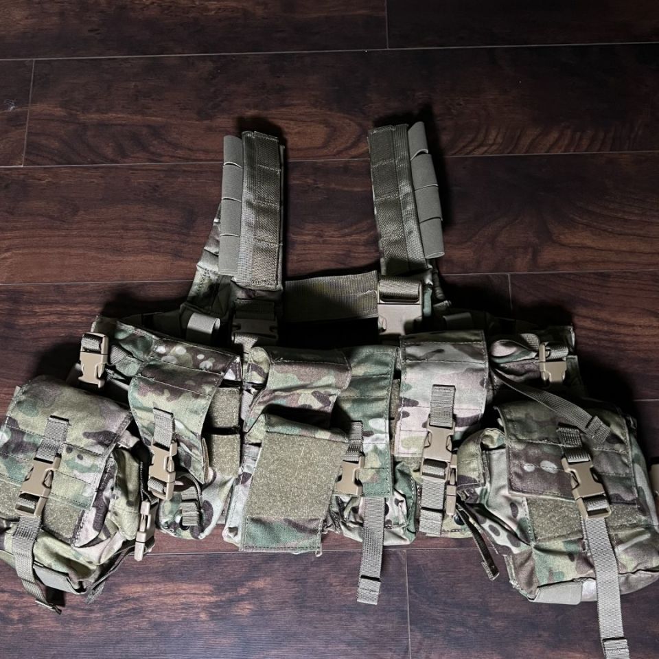 Image 1 - LBT 1961A-R chest rig 