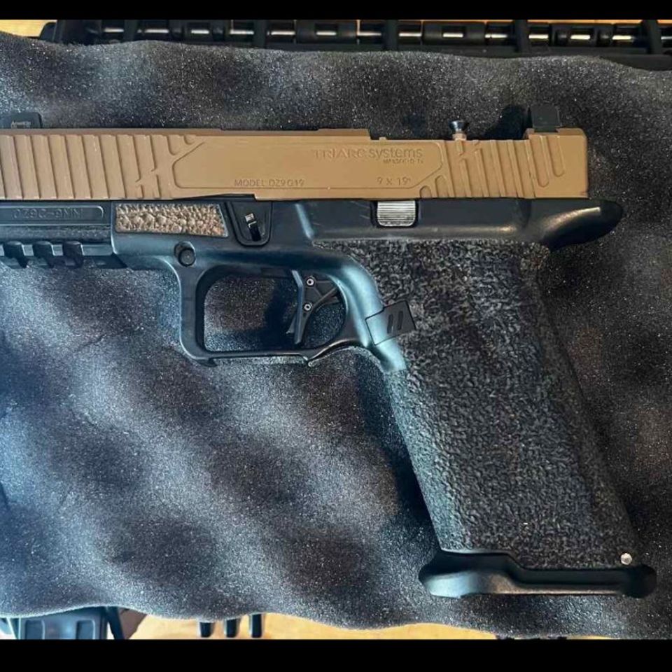 Image 2 - Triarc ZEV OZ9c X-frame Lucky 7's porting