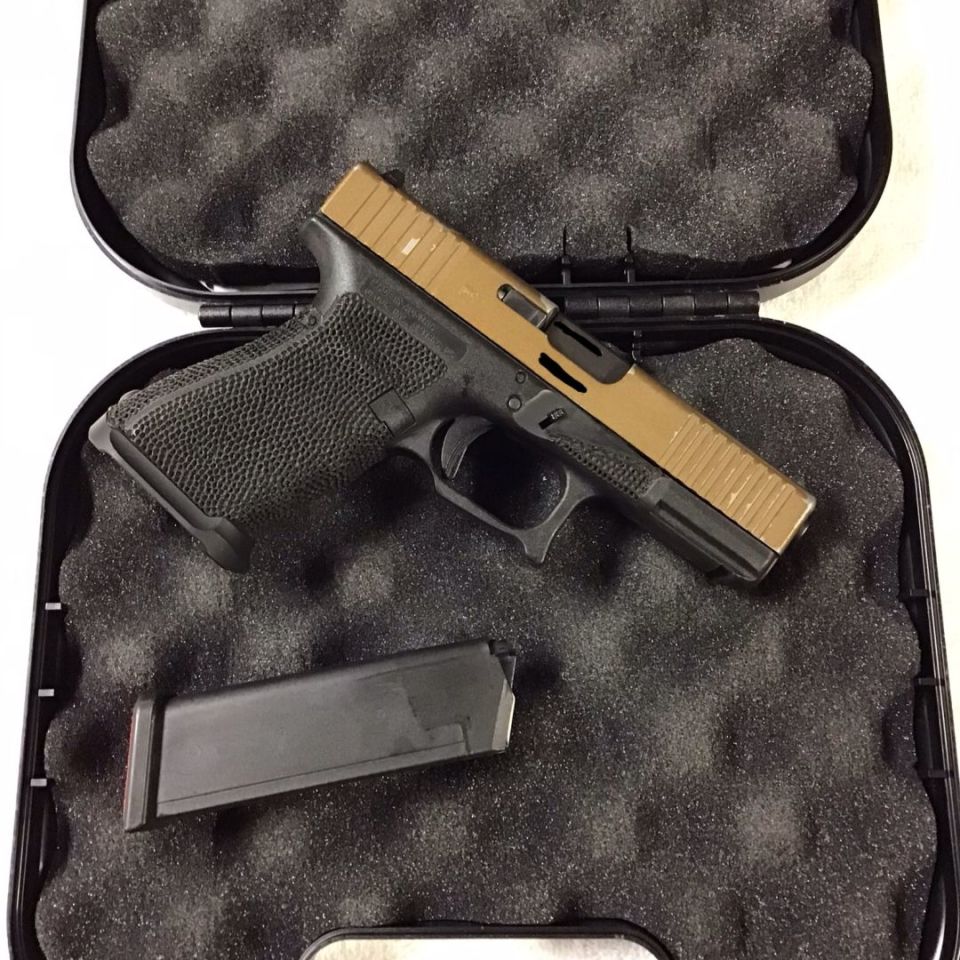 Image 2 - Glock 19 Gen 4