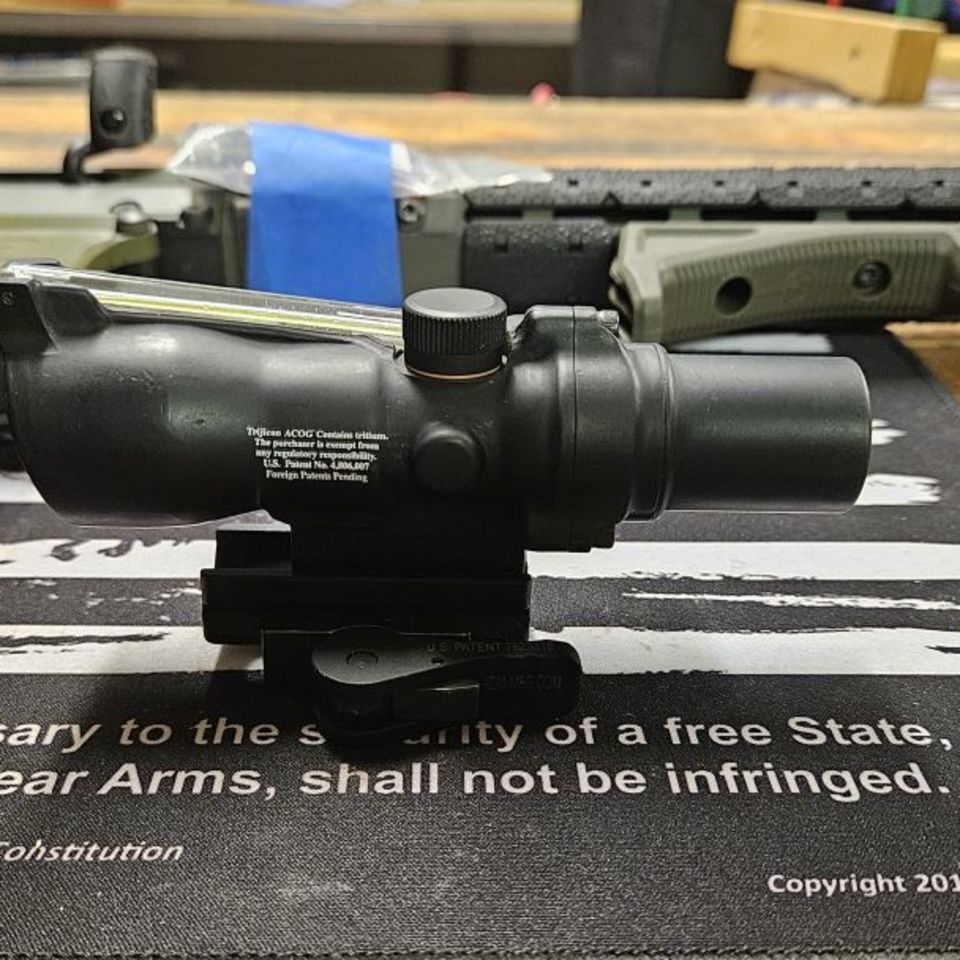 Image 2 - Trijicon ACOG 1.5-24