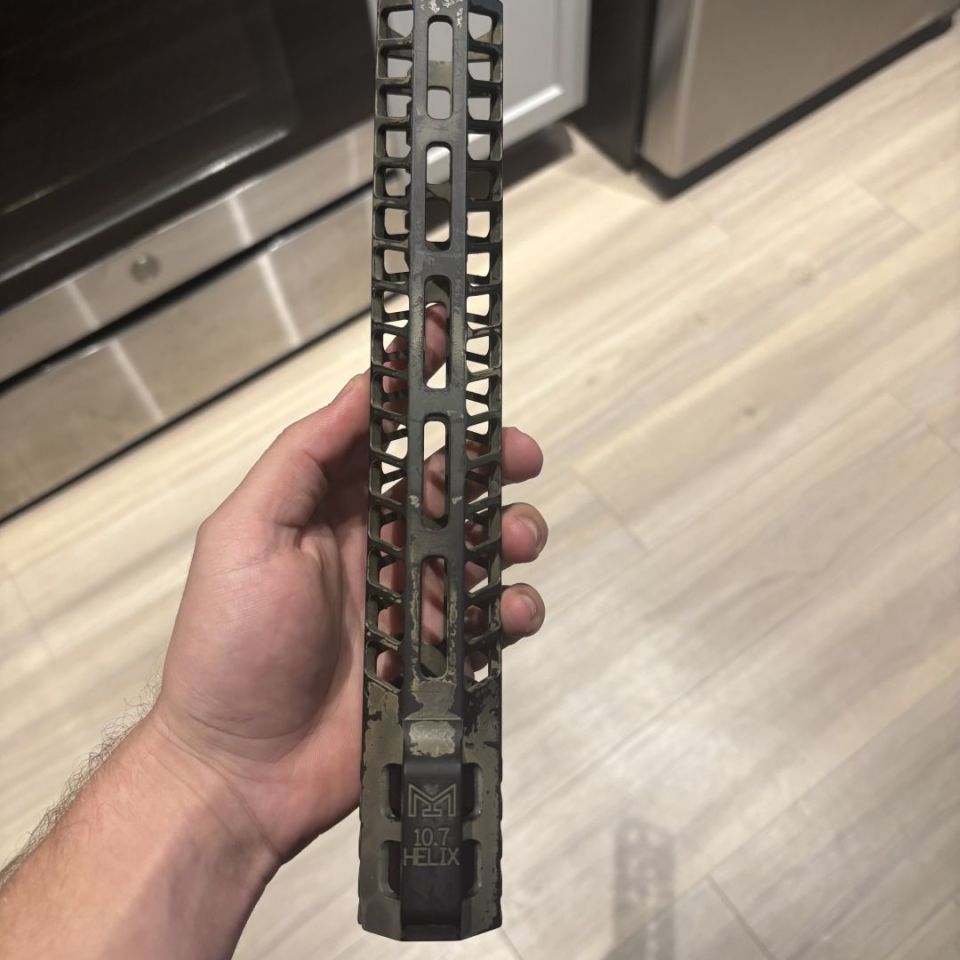 Image 4 - SLR 10.7" Helix MLOK Rail