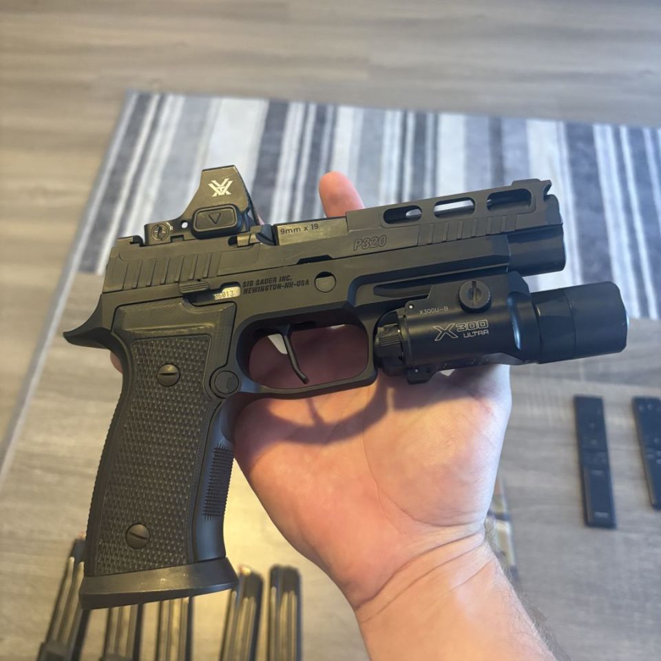 Image 4 - Sig P320 AXG PRO 17rd 4.7"