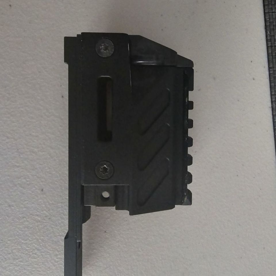 Image 2 - Bren 2 handguard