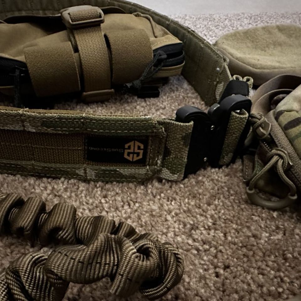 Image 5 - Loose Gear