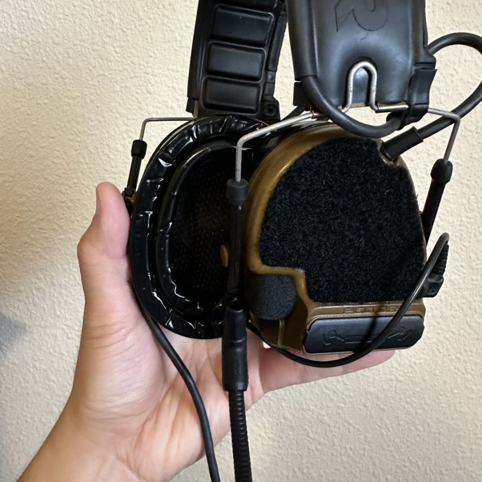 Image 4 - Peltor Comtac 3