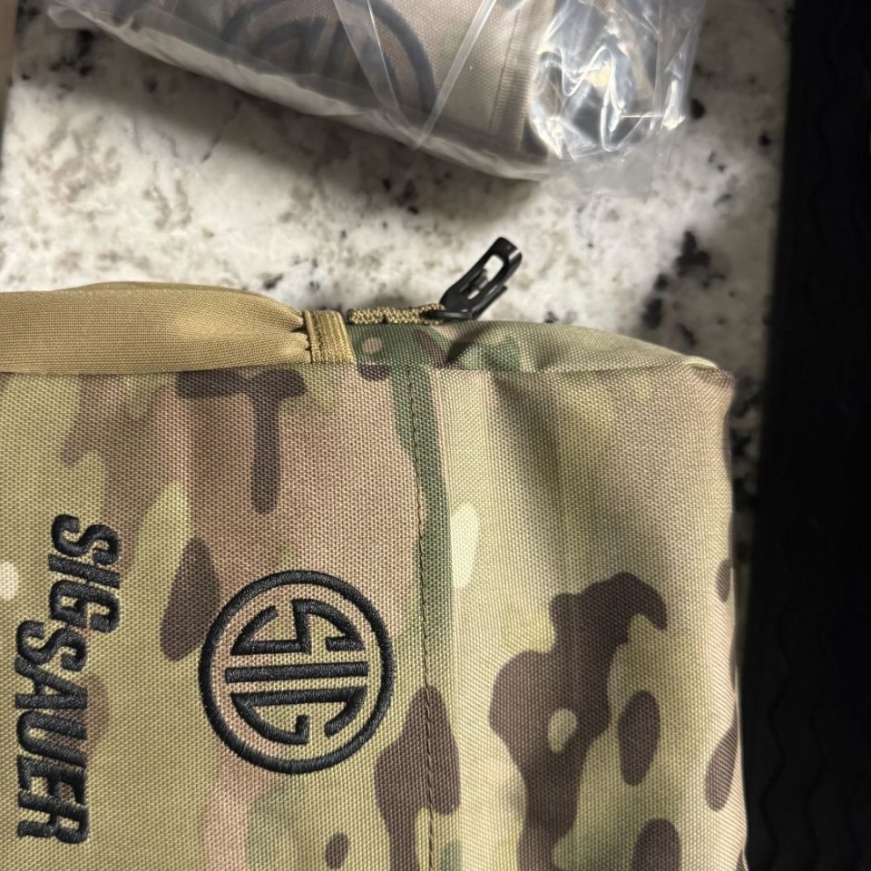 Image 5 - Sig Bino Pouch