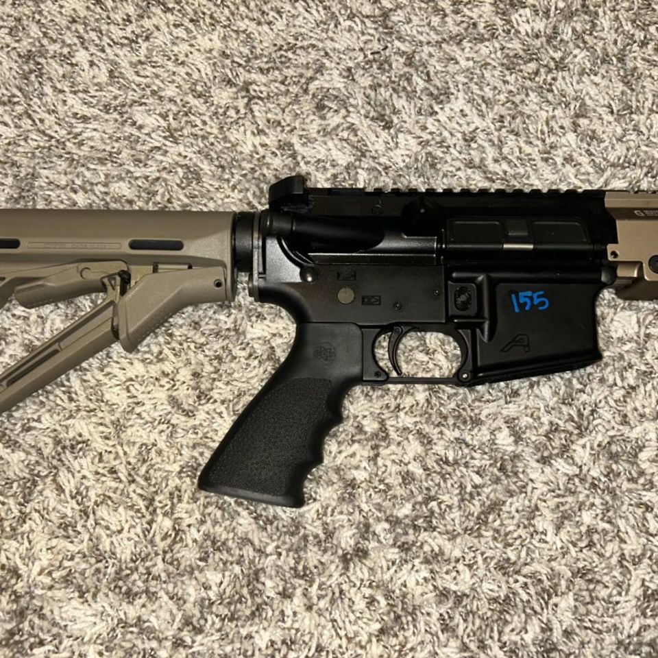 Image 4 - Gas gun 556 w/ 1-10 & Ammo