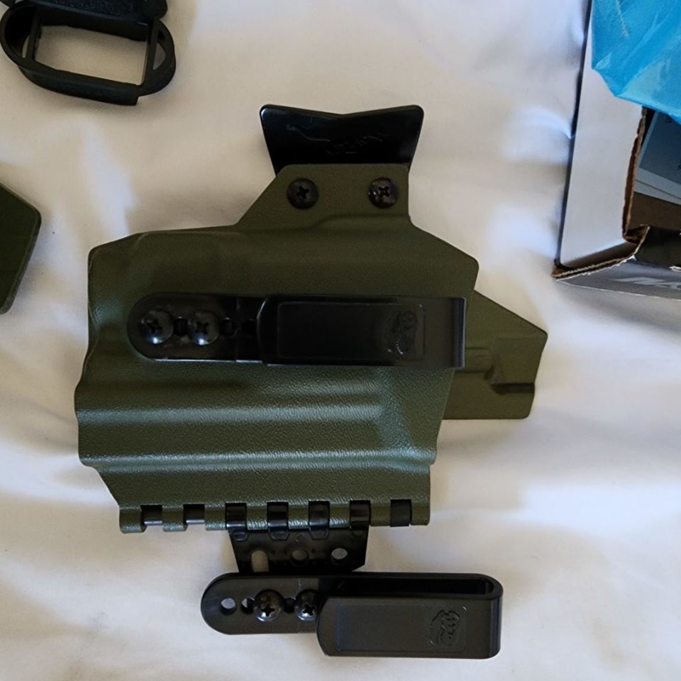 Image 3 - S&W M&P9 M2.0 9mm Optics Ready