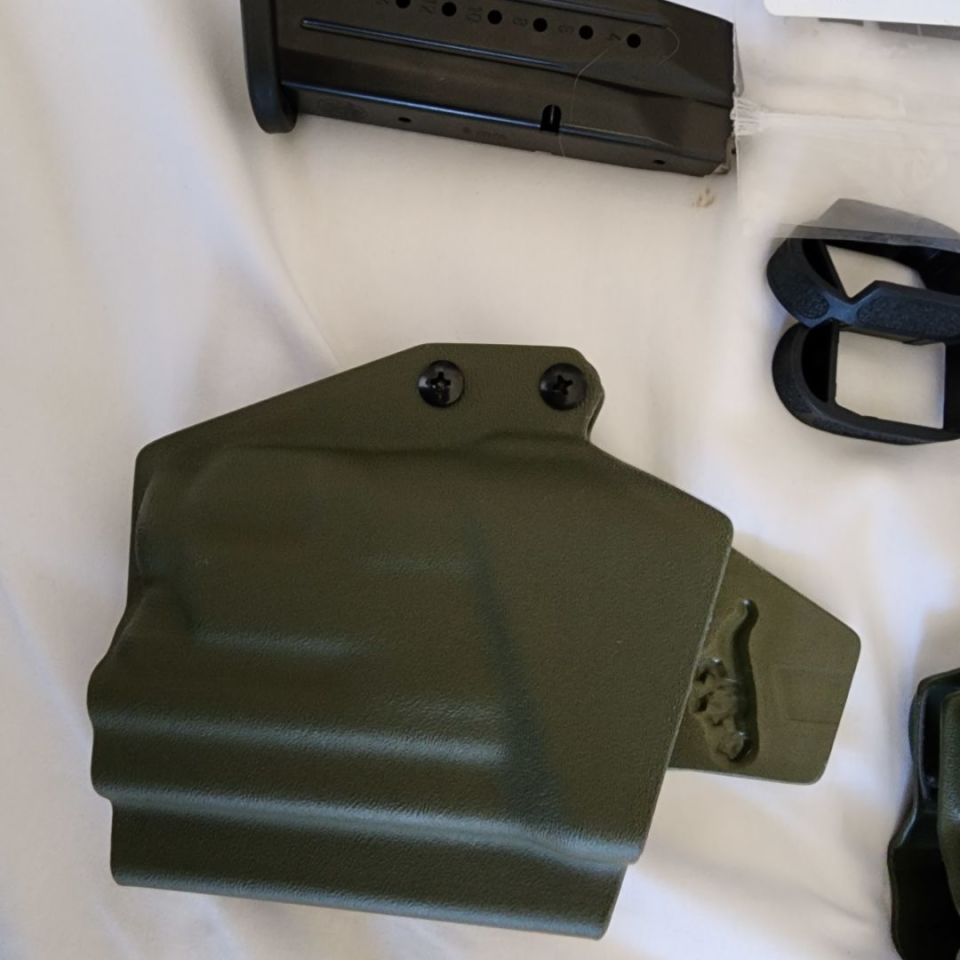 Image 4 - S&W M&P9 M2.0 9mm Optics Ready