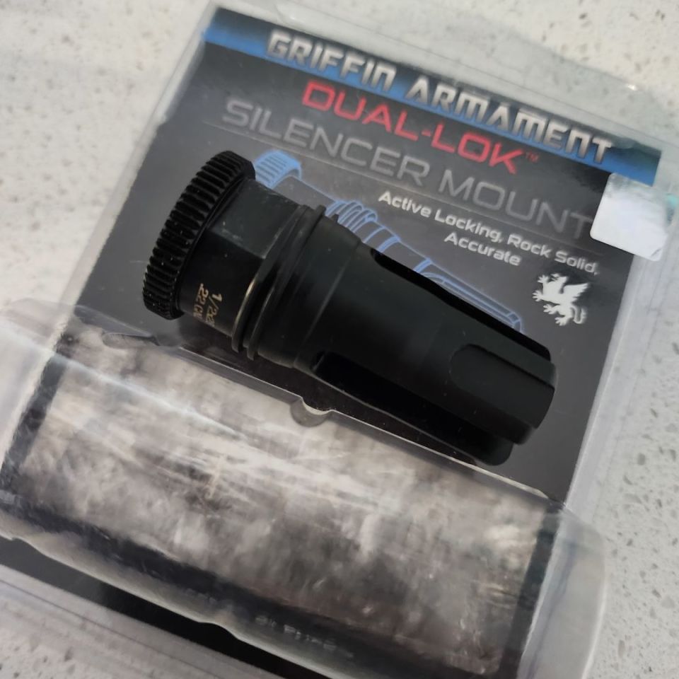 Image 2 - Griffin DUAL-LOK 3 Prong