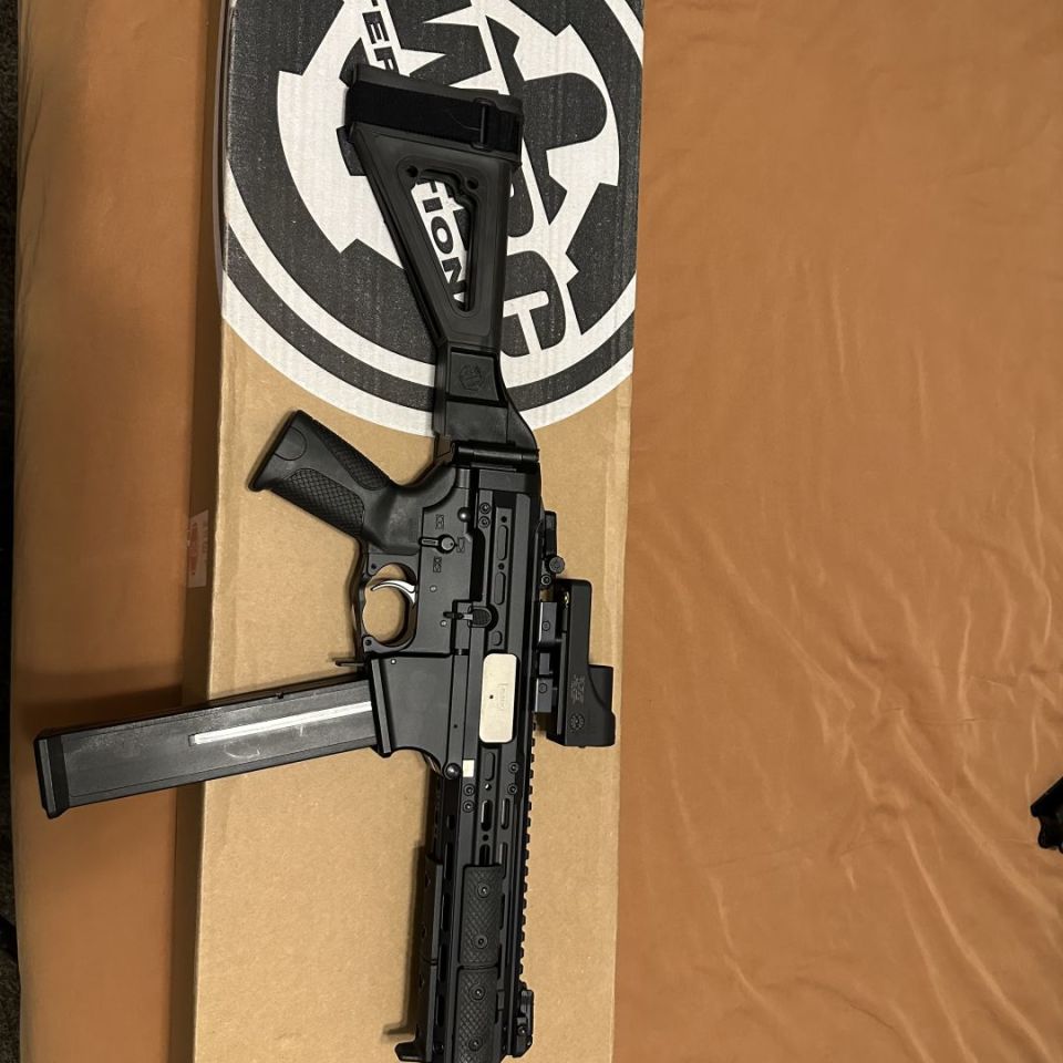 Image 1 - LWRC SMG Trijicon Relfex 1x24