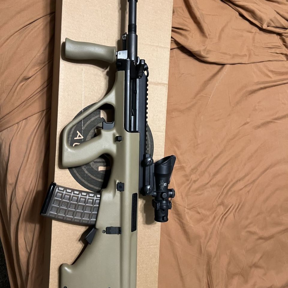 Image 1 - AUG w/ Trijicon Acog