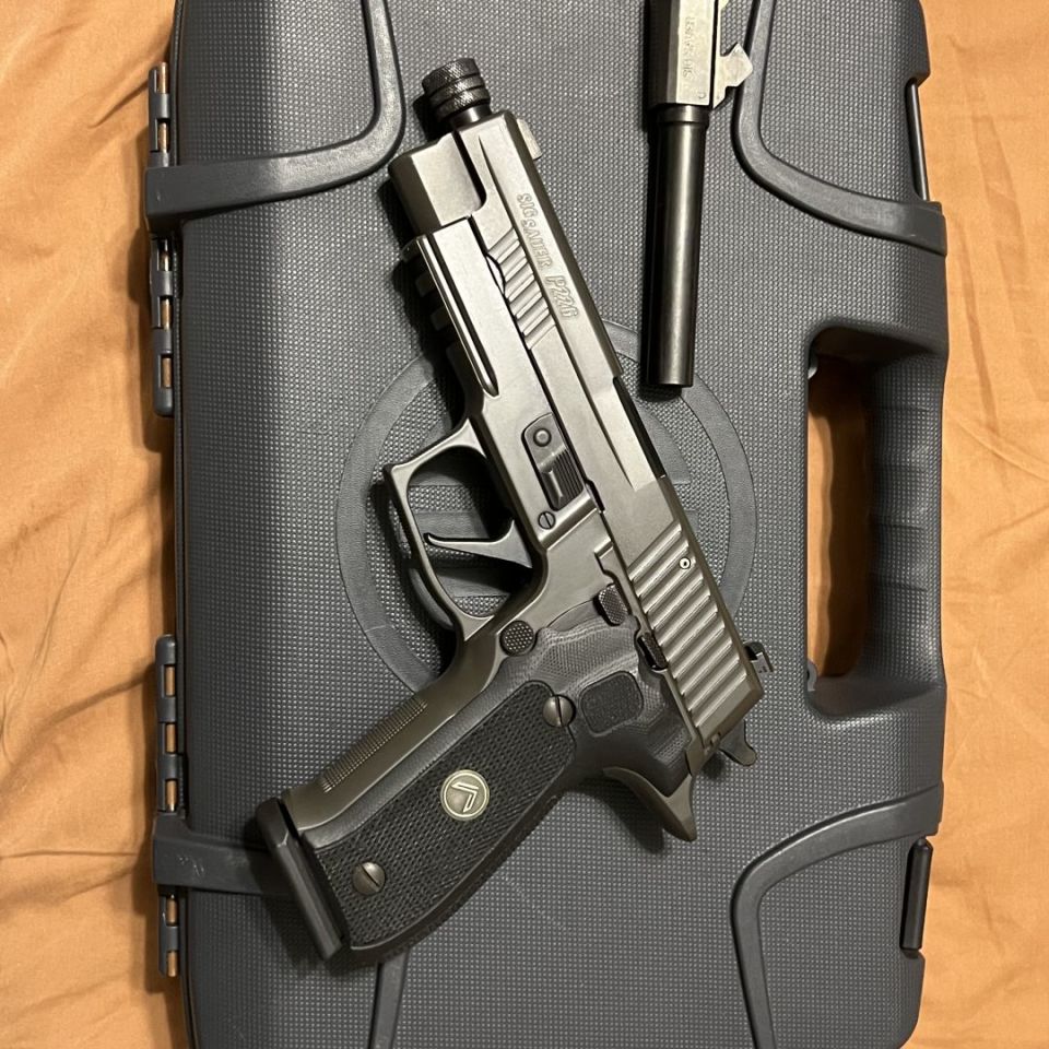 Image 3 - SIG P226 Legion