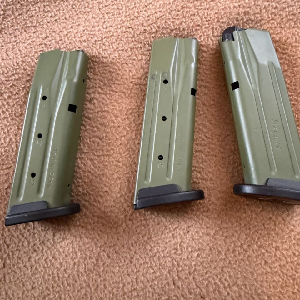 Image 1 - Sig 320c mags