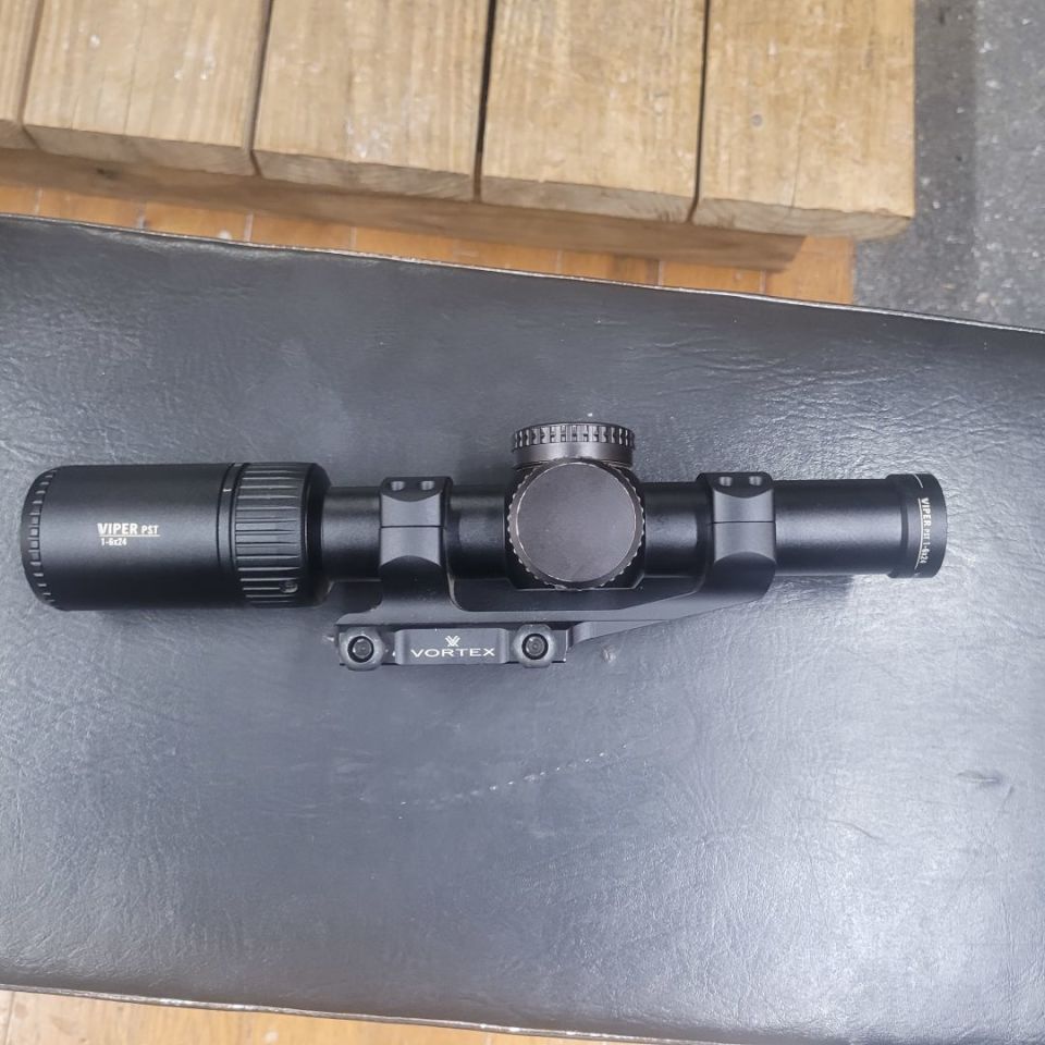 Image 3 - Vortex Viper PST 1-6 with Moum