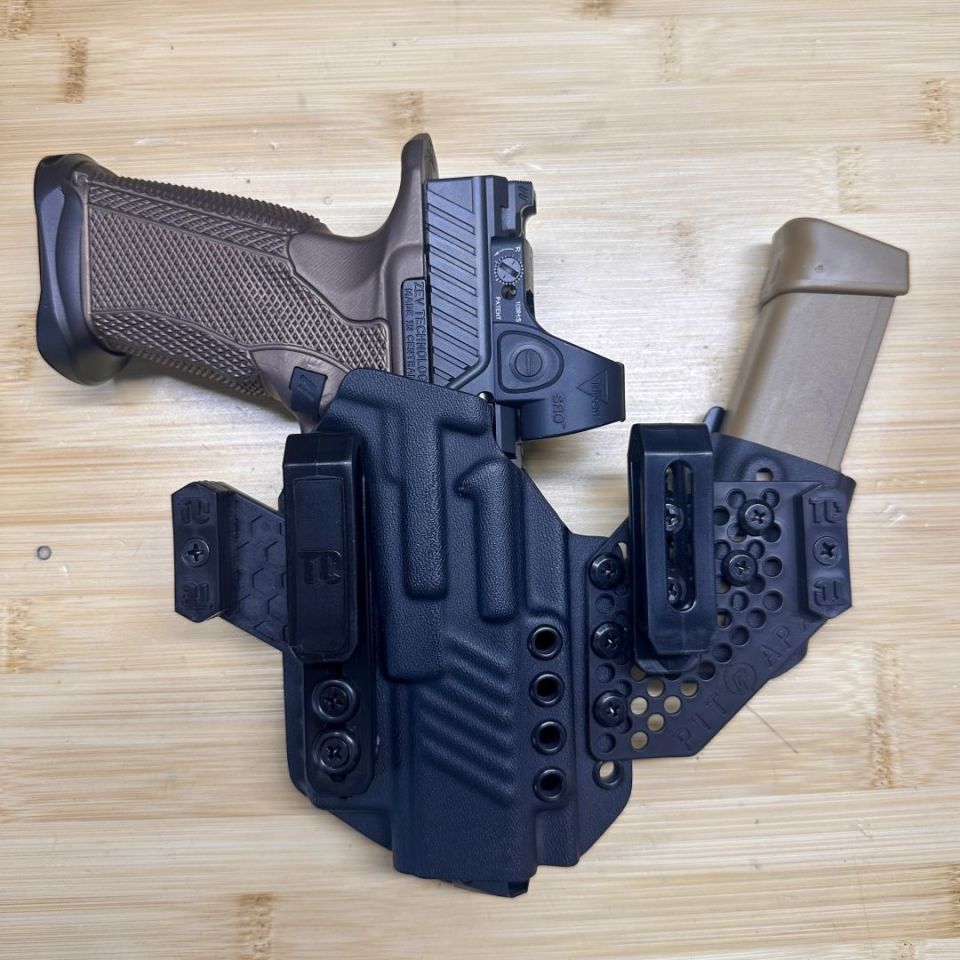 Image 3 - Zev OZ9 V1 Icarus 17