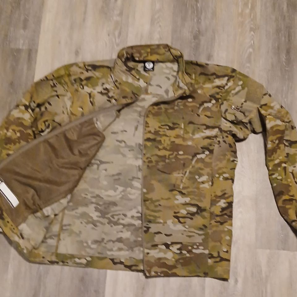 Image 2 - Wild things softshell 