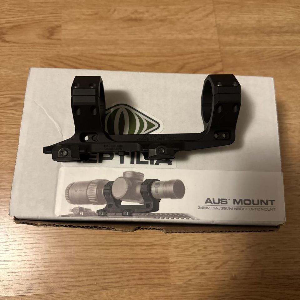 Image 1 - Reptilia AUS Mount