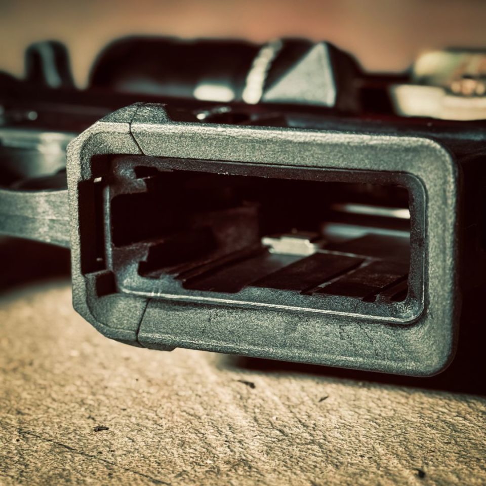 Image 4 - GOM Flared Magwell M&P 15-22