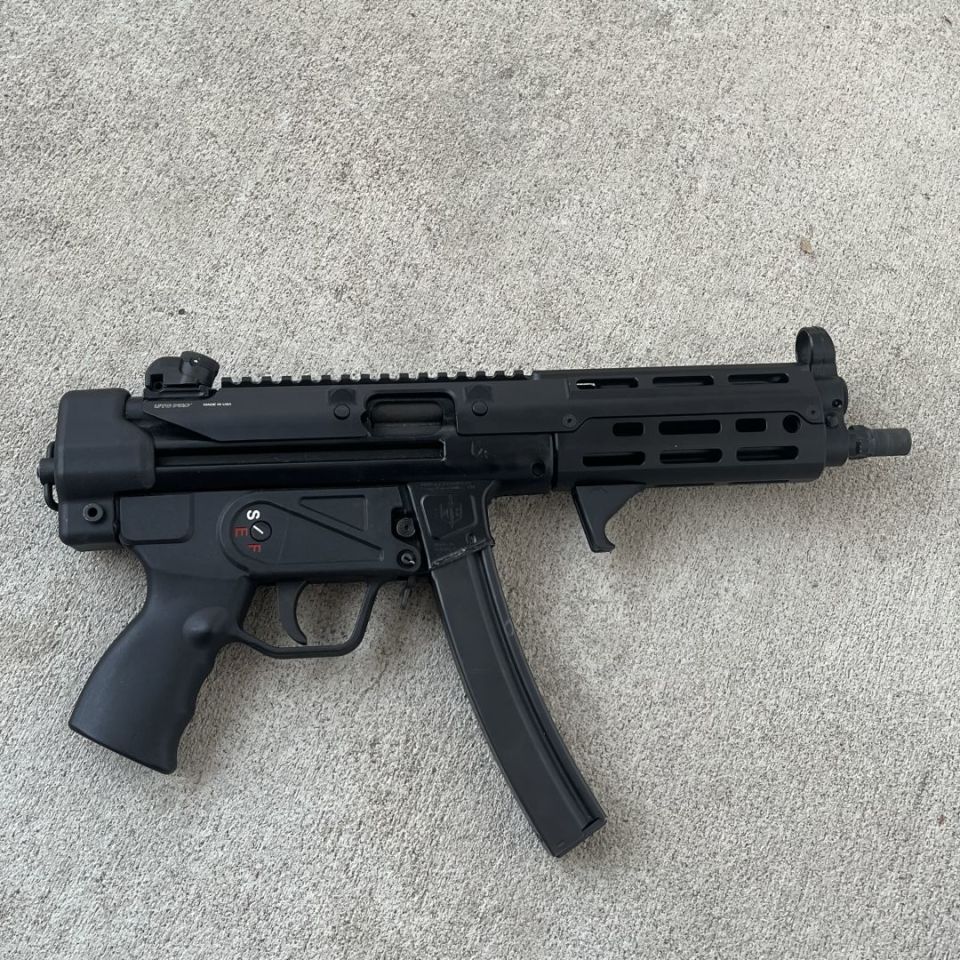 Image 2 - MAC5 + UTG Pro furniture