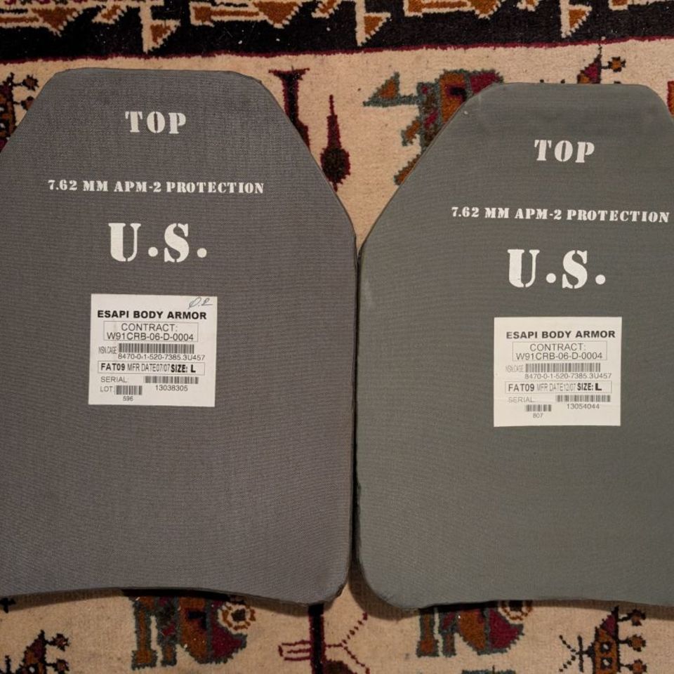 Image 1 - 2007 ESAPIs Size L