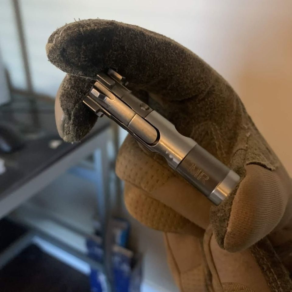 Image 2 - MR556 bolt & extra extractor