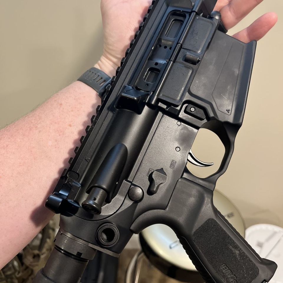 Image 2 - Sig tread 716i