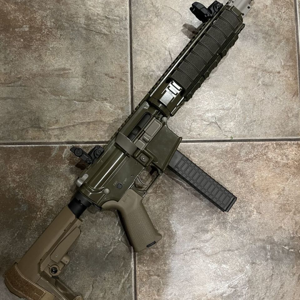 Image 3 - LAR 9 for trade