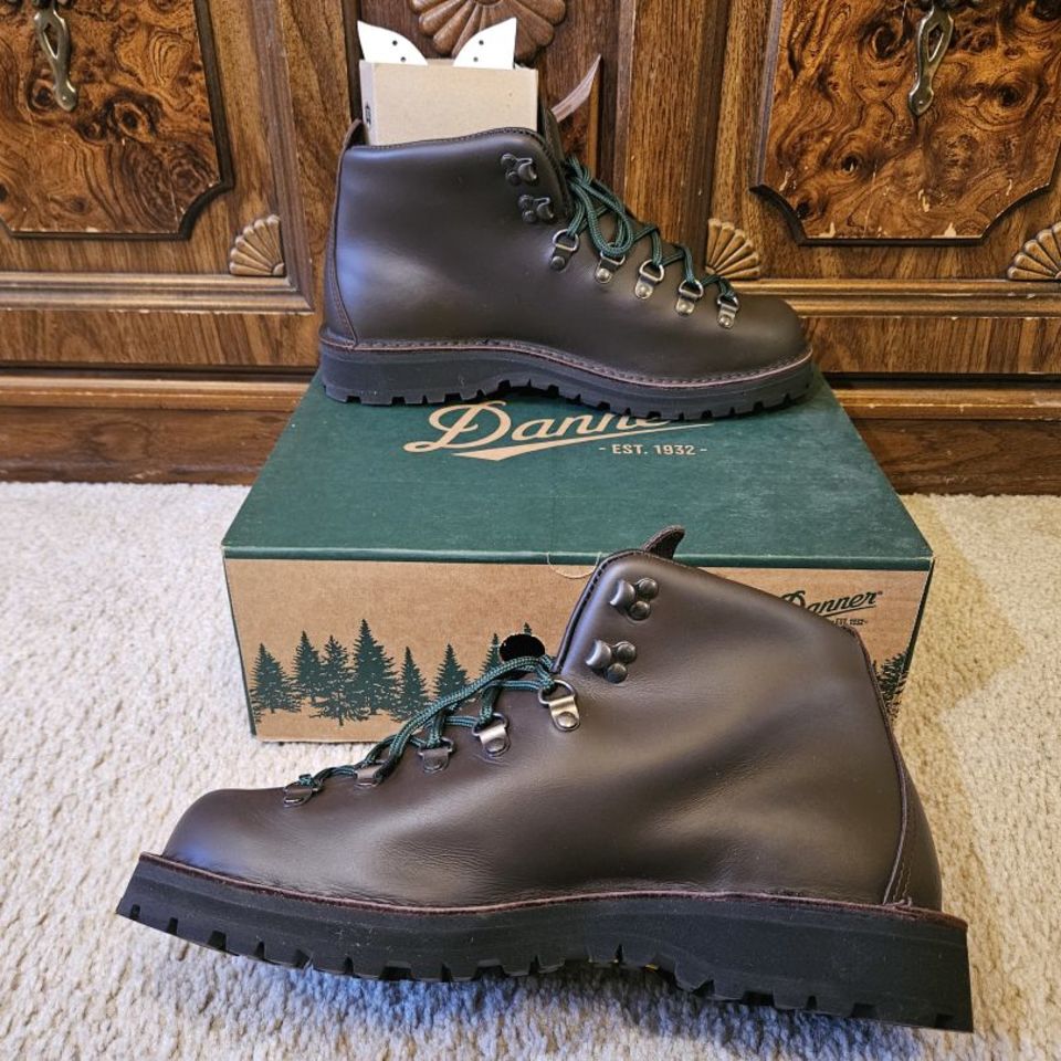 Image 5 - Danner Mountain Light II 10.5D
