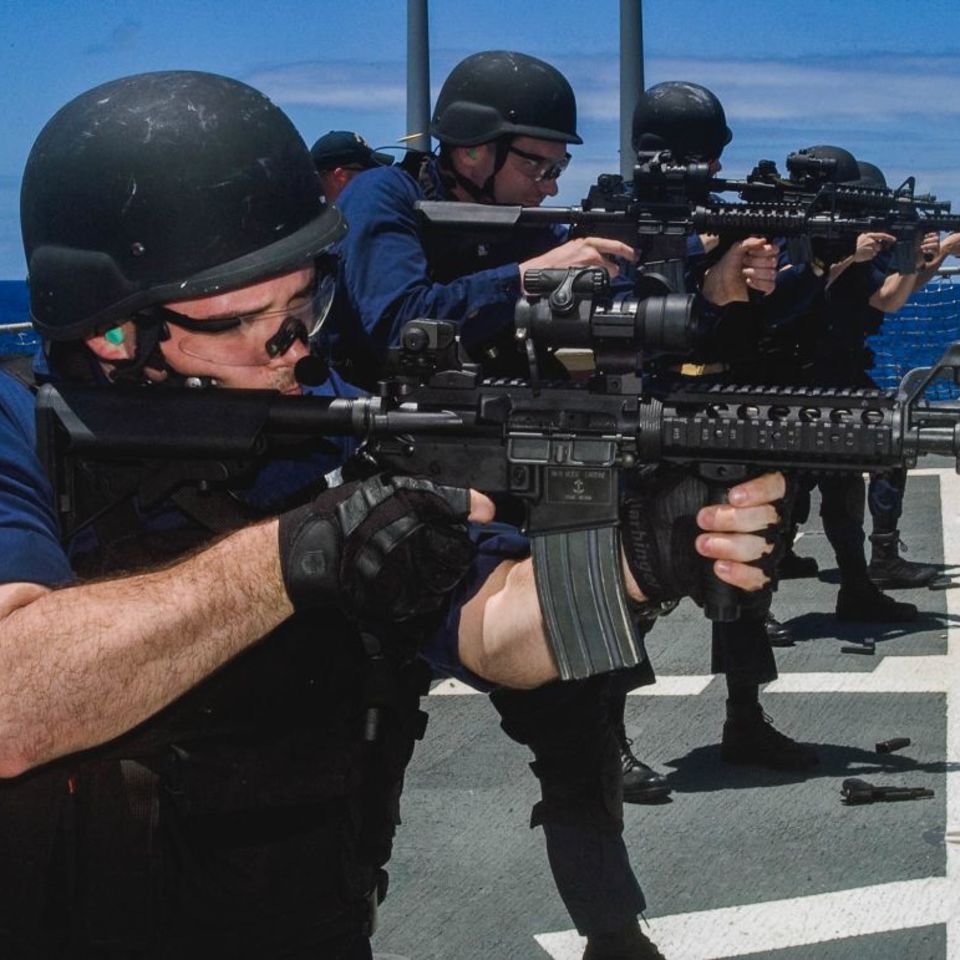 Image 3 - BLEM Mk 18 Mod 0 Rear Sights