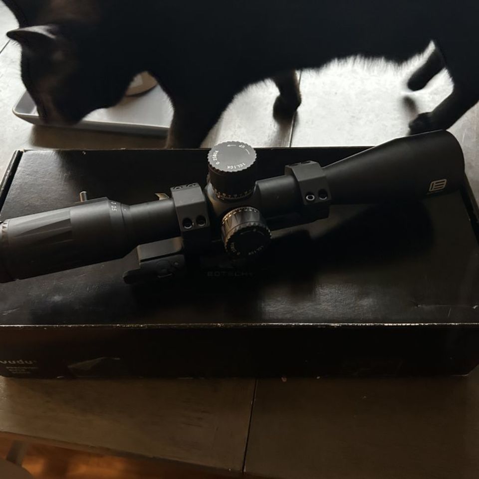 Image 2 - EOTECH VUDU 2.5-10 MOA W/MOUNT